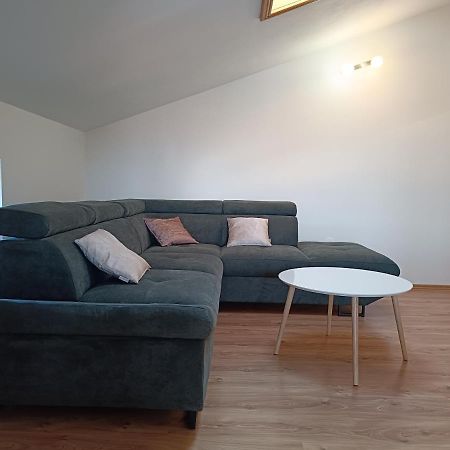 Apartman Sintic Krk Town Buitenkant foto