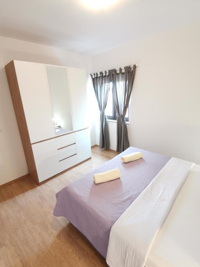 Apartman Sintic Krk Town Buitenkant foto