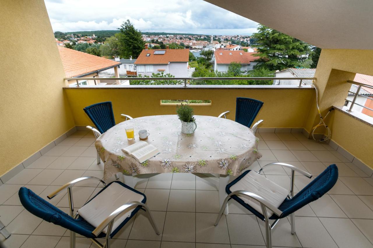Apartman Sintic Krk Town Buitenkant foto