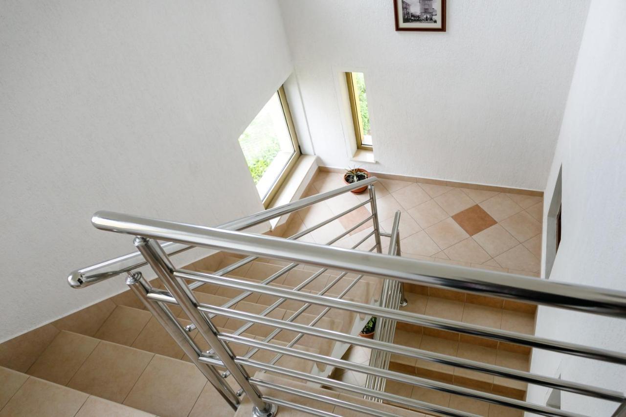 Apartman Sintic Krk Town Buitenkant foto