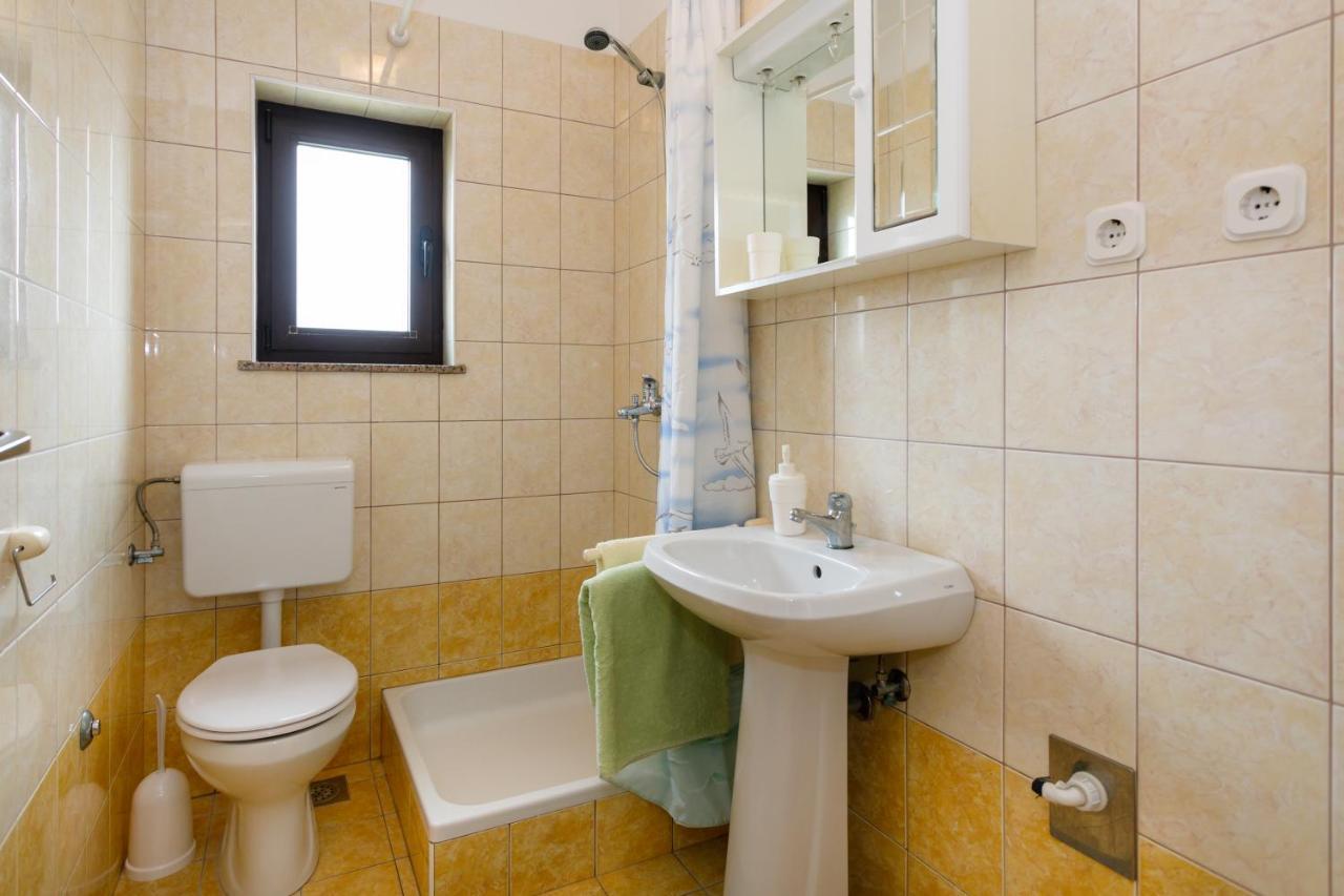 Apartman Sintic Krk Town Buitenkant foto